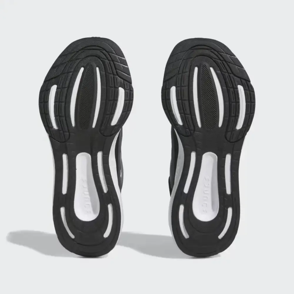 ultrabounce_shoes_black_hq1302_03_standard