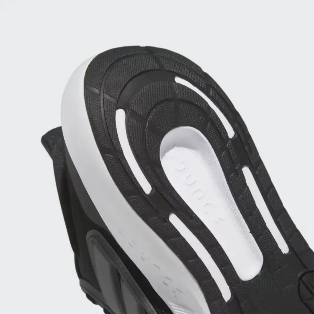 ultrabounce_shoes_black_hq1302_42_detail