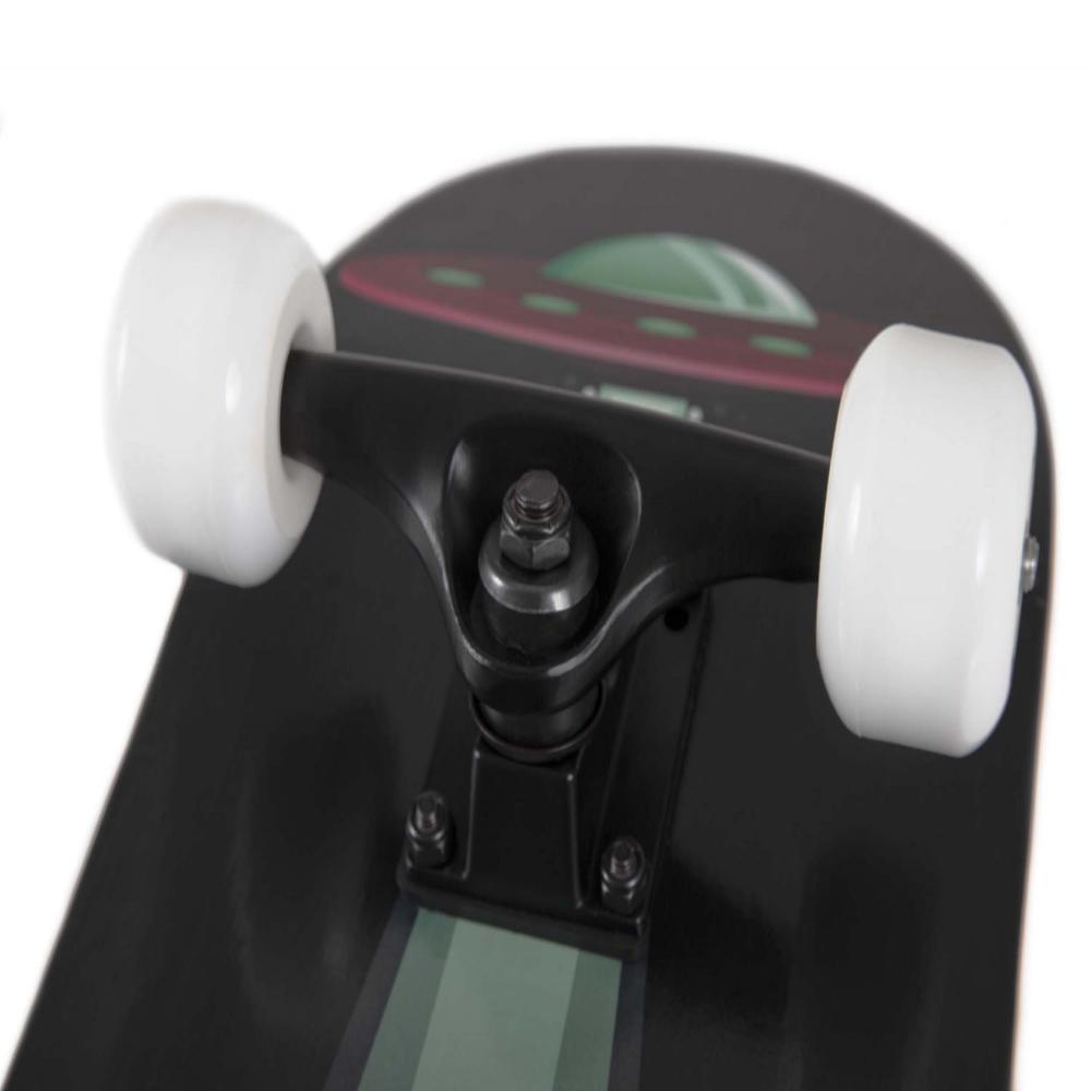 trochosanida_skateboard_amila_skatebomb_extraterrestrial_4
